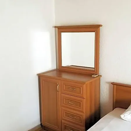 Huge Evleri 3 Hotel 3*