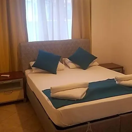 Huge Evleri 3 Hotel 3*