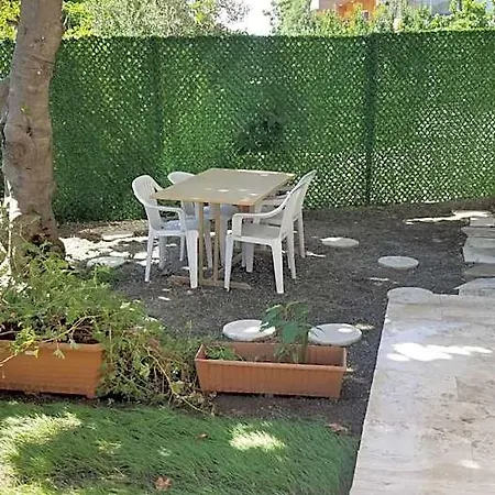 Huge Evleri 3 Icmeler